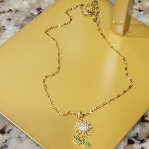 Gold Necklace with Dainty Pendant
